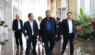 Sun Shaohua, Wakil Presiden Federasi Amal Tiongkok, Mengunjungi Tongkun untuk Penelitian